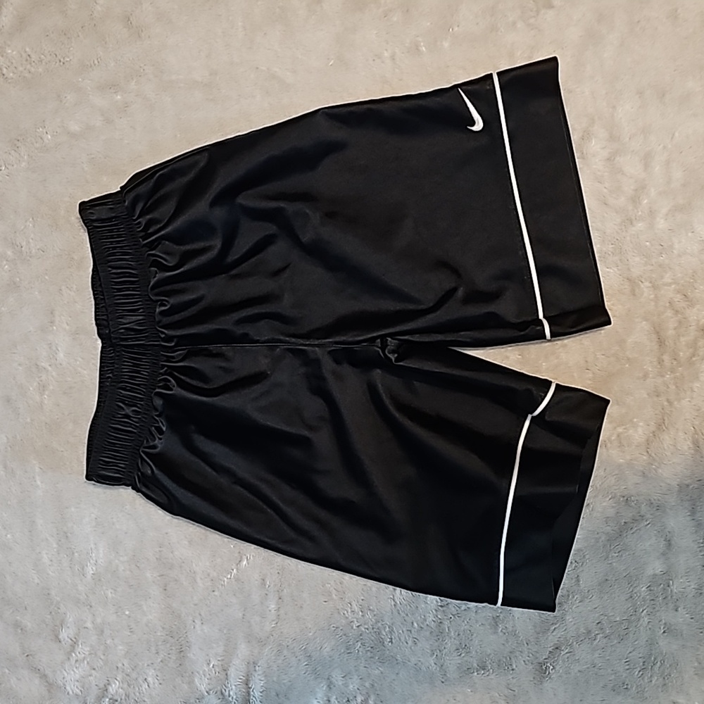 Nike Boys Athletic Shorts-Size 6